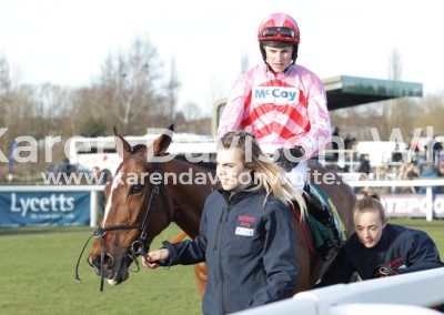 IMG_1327Whiskey in the Jar won nov.hurdle Fergus Gregory