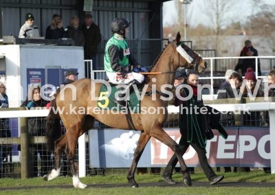 IMG_1373Twenty Eight Guns Tom Scudamore won hcap chase