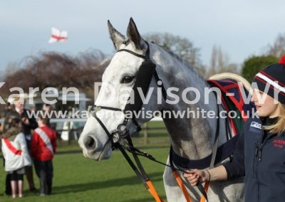 IMG_9846Hurrican Rita won Handicap hurdle Olly Murphy trains R. Johnson